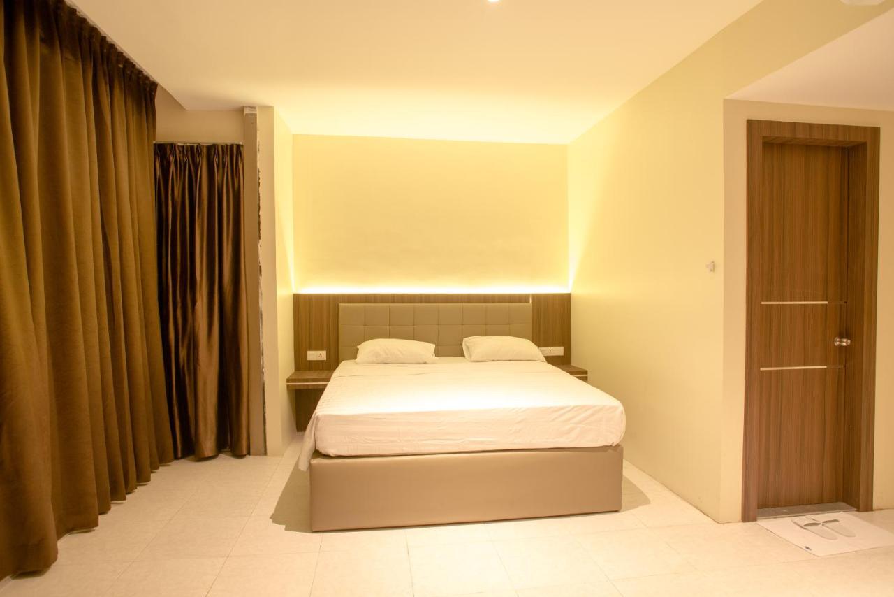 Ak Hotel Nagoya Hill Batam Ngoại thất bức ảnh