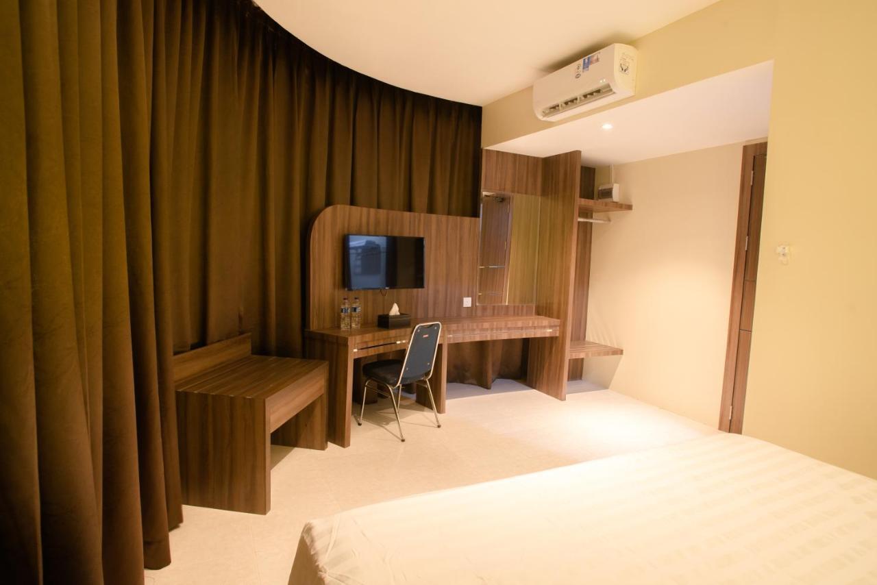 Ak Hotel Nagoya Hill Batam Ngoại thất bức ảnh